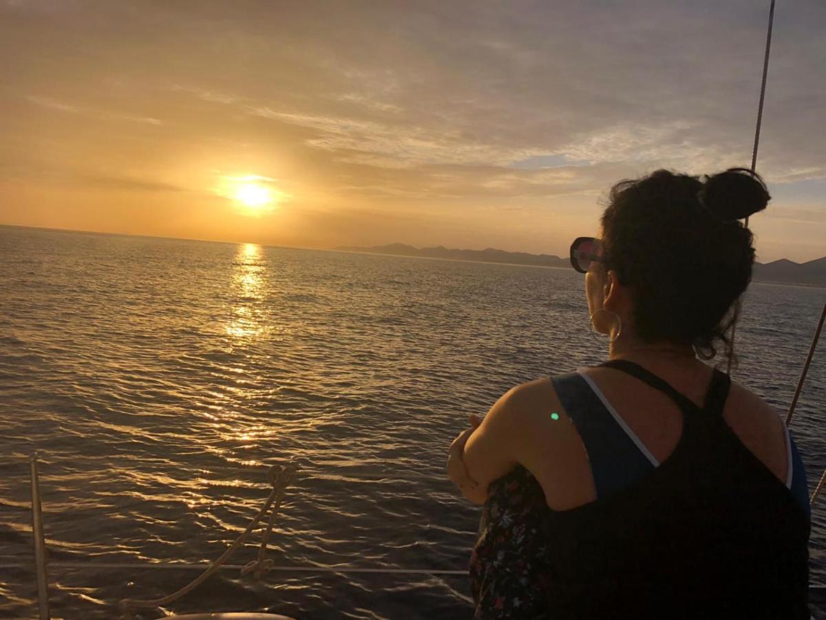 ホテル Magnifico Barco En La Graciosa カレタ・デル・セボ エクステリア 写真