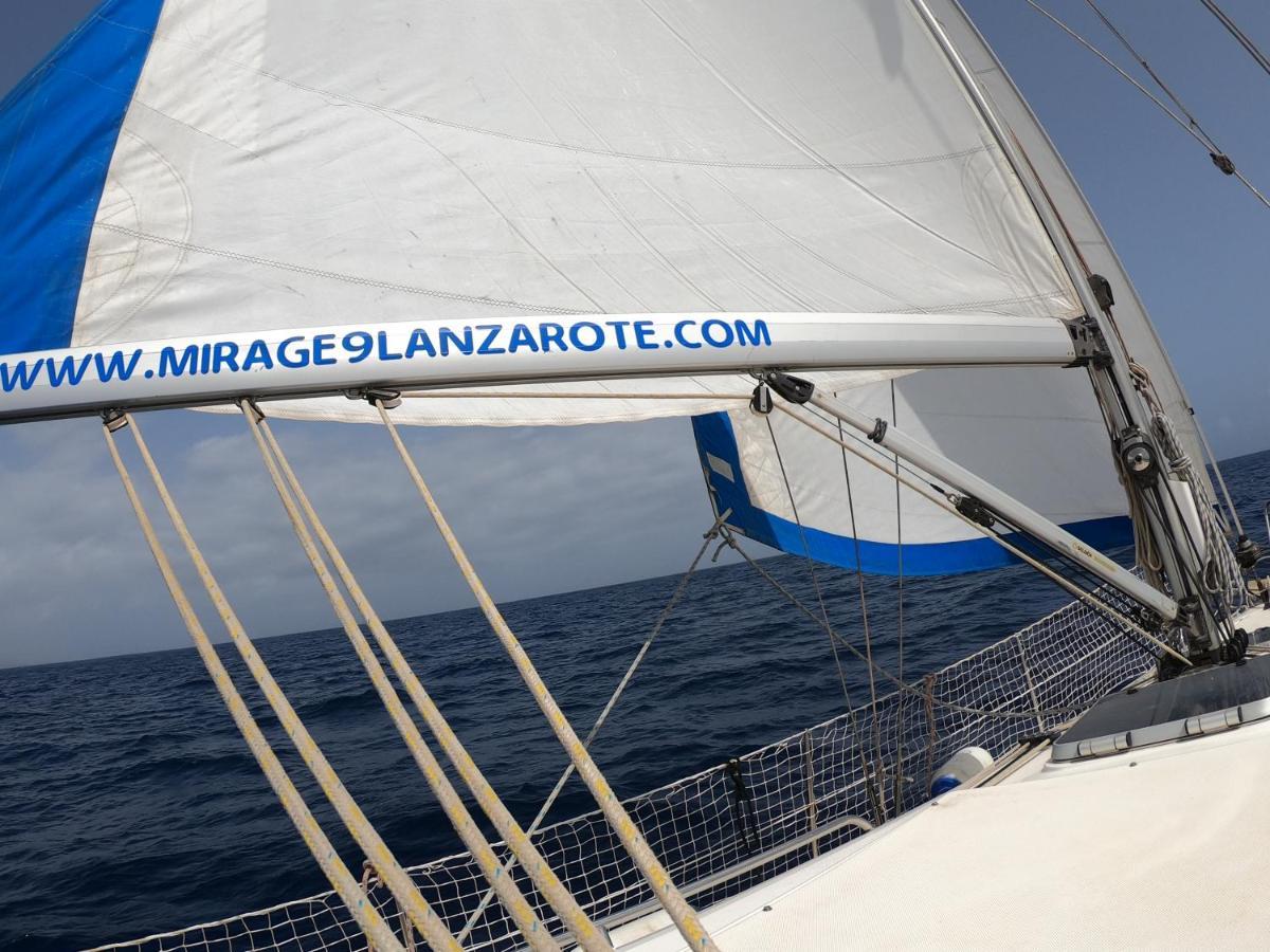 ホテル Magnifico Barco En La Graciosa カレタ・デル・セボ エクステリア 写真