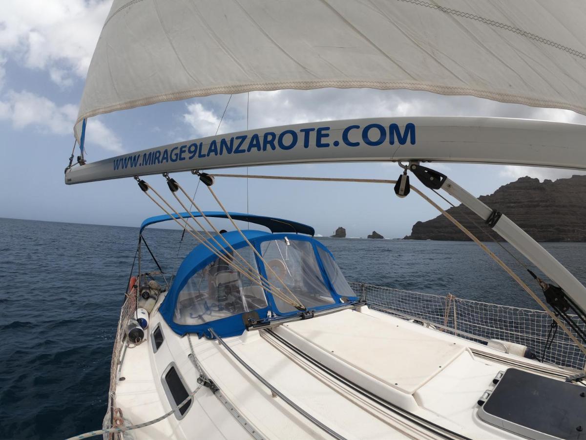 ホテル Magnifico Barco En La Graciosa カレタ・デル・セボ エクステリア 写真