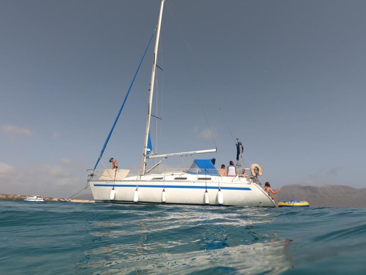 ホテル Magnifico Barco En La Graciosa カレタ・デル・セボ エクステリア 写真