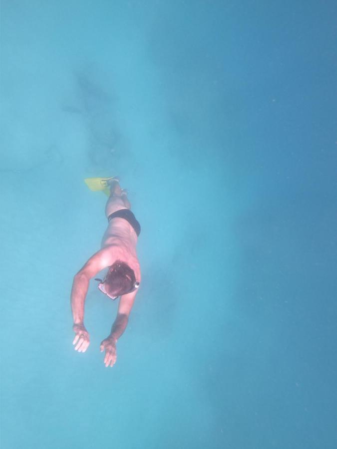 ホテル Magnifico Barco En La Graciosa カレタ・デル・セボ エクステリア 写真