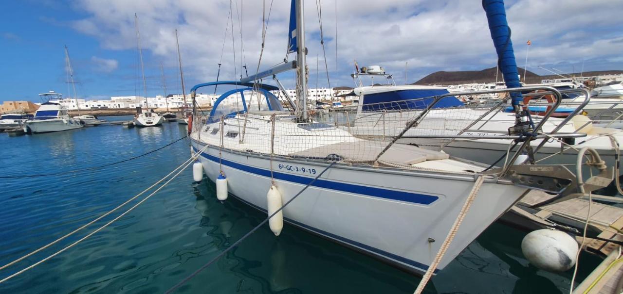 ホテル Magnifico Barco En La Graciosa カレタ・デル・セボ エクステリア 写真