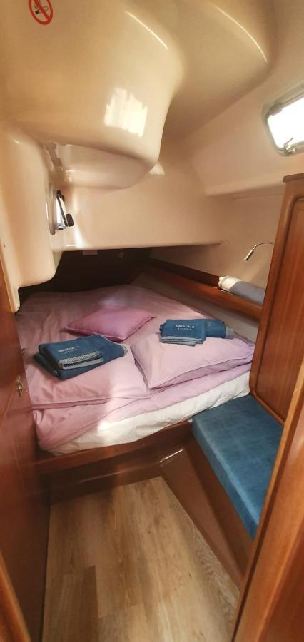 ホテル Magnifico Barco En La Graciosa カレタ・デル・セボ エクステリア 写真