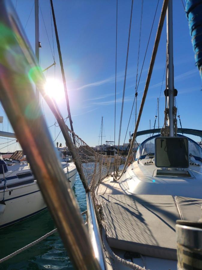 ホテル Magnifico Barco En La Graciosa カレタ・デル・セボ エクステリア 写真